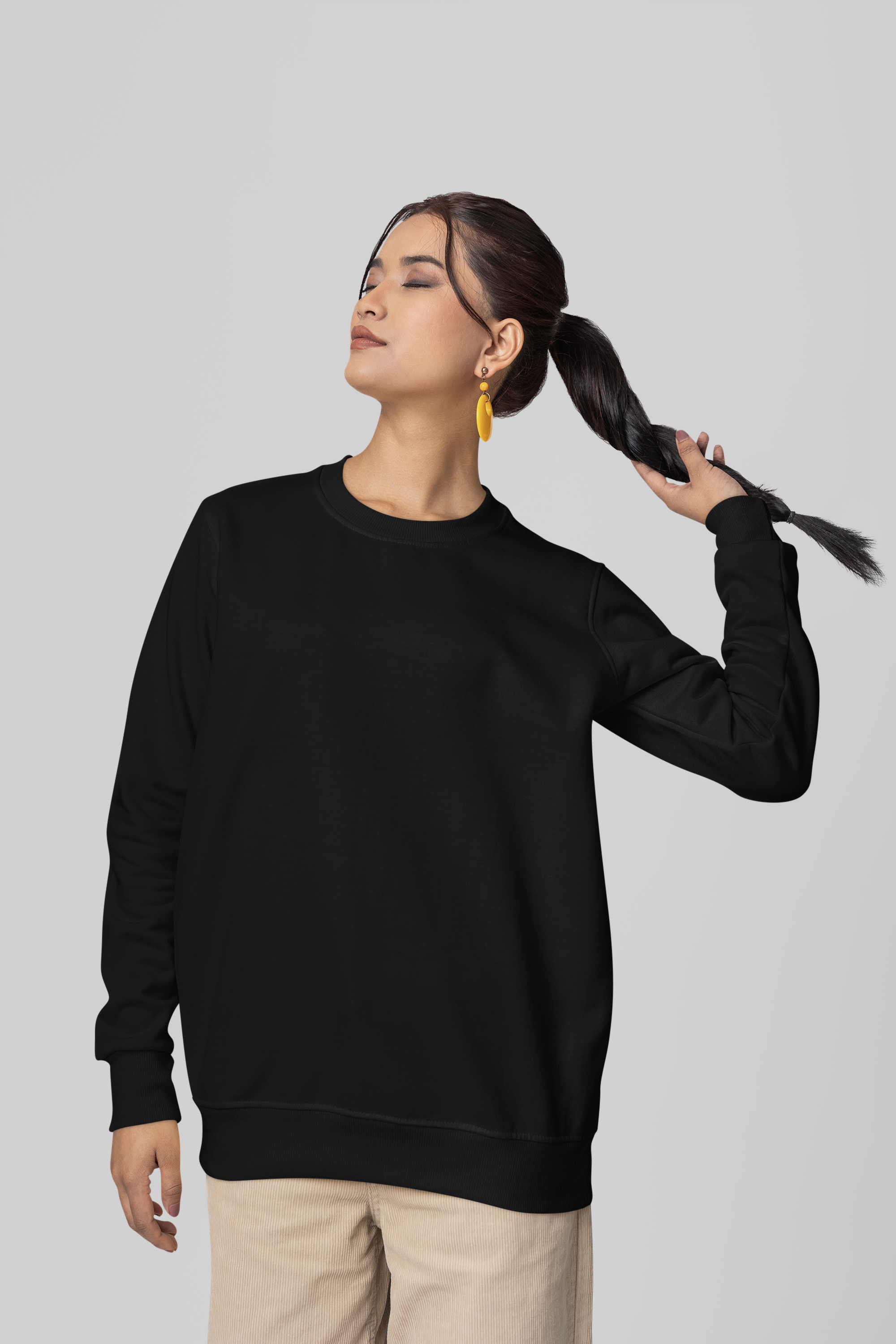 Women Sweatshirt/Black Modern Design for Effortless Fashion